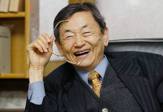 김경희 지식산업사 대표