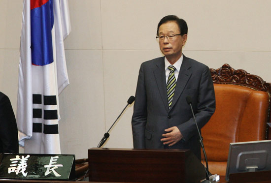 박희태 국회의장 회의 주재