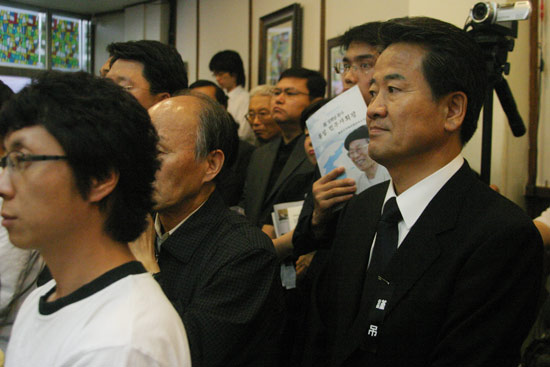 고 강희남 목사 영결식에 참석한 정동영 의원